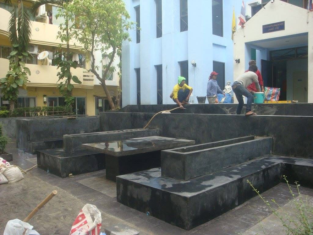 รีโนเวทลานนั่งเลนหน้าคอนโด Family Park