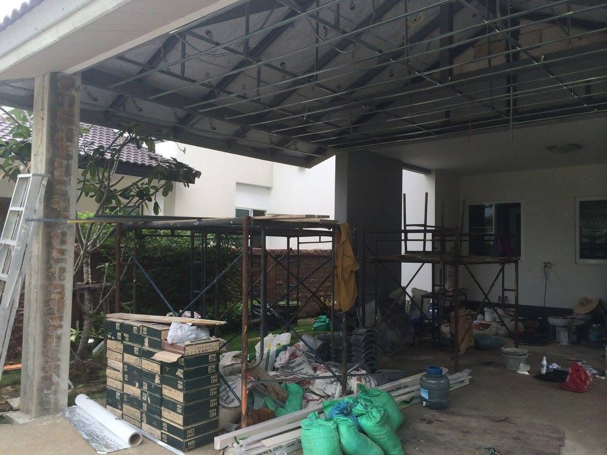 ต่อเติมโรงจอดรถหน้าบ้าน Casa Ville รามคำแหง-วงแหวน